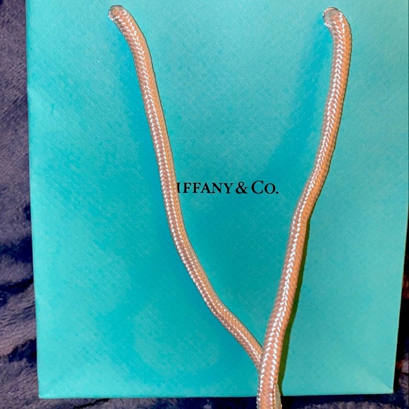 Two carat pendant - Picture 2 of 9